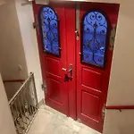 Stadtvilla Oscar 1 Og - Stilvoll Sanierte Altbauwohnung In Denkmalgeschuetzter Stadtvilla Nahe Elbradweg *