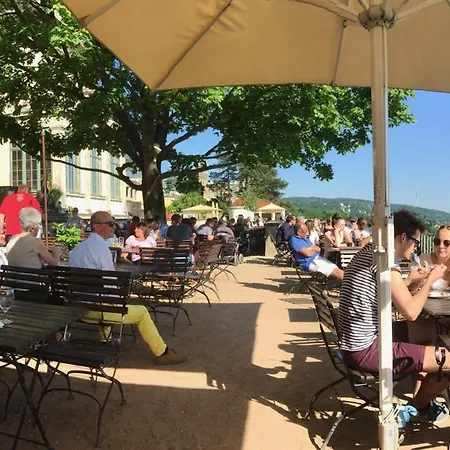 Apartman Stadtvilla Oscar 1 Og - Stilvoll Sanierte Altbauwohnung In Denkmalgeschuetzter Stadtvilla Nahe Elbradweg Drezda