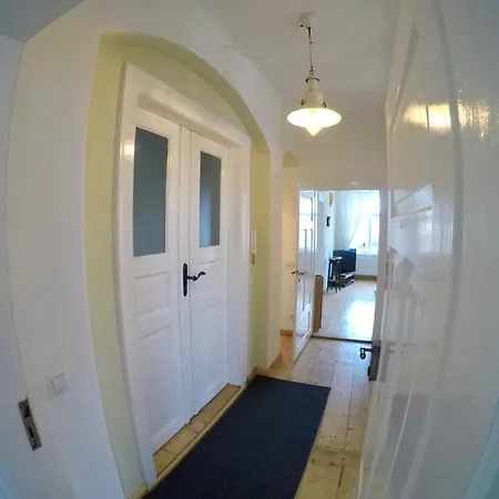 Apartman Stadtvilla Oscar 1 Og - Stilvoll Sanierte Altbauwohnung In Denkmalgeschuetzter Stadtvilla Nahe Elbradweg Drezda