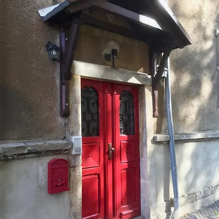 Stadtvilla Oscar 1 Og - Stilvoll Sanierte Altbauwohnung In Denkmalgeschützter Stadtvilla Nahe Elbradweg *
