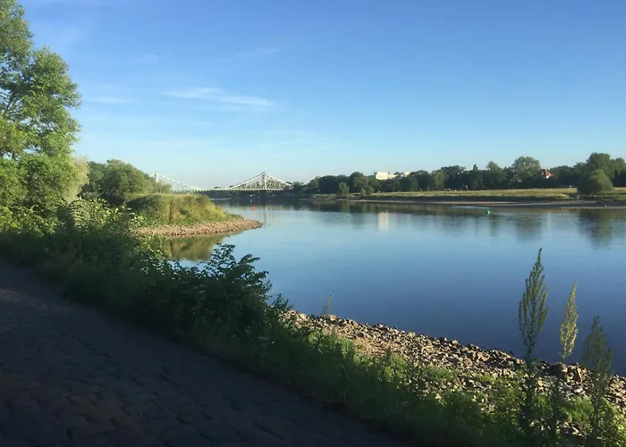 公寓 Stadtvilla Oscar 1 Og - Stilvoll Sanierte Altbauwohnung In Denkmalgeschuetzter Stadtvilla Nahe Elbradweg 德累斯顿