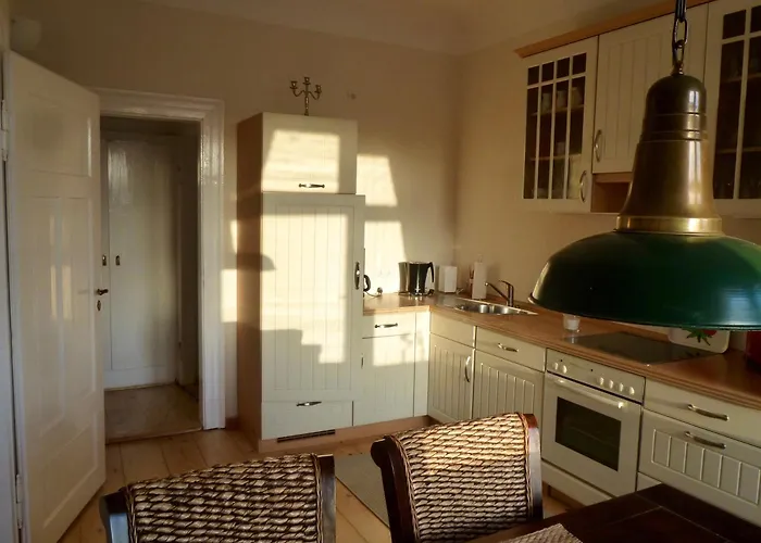 Stadtvilla Oscar 1 Og - Stilvoll Sanierte Altbauwohnung In Denkmalgeschuetzter Stadtvilla Nahe Elbradweg 公寓 *