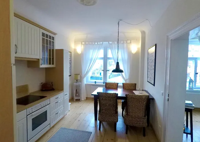 公寓 Stadtvilla Oscar 1 Og - Stilvoll Sanierte Altbauwohnung In Denkmalgeschuetzter Stadtvilla Nahe Elbradweg *