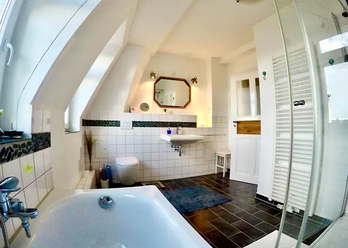 公寓 Stadtvilla Oscar 1 Og - Stilvoll Sanierte Altbauwohnung In Denkmalgeschuetzter Stadtvilla Nahe Elbradweg *