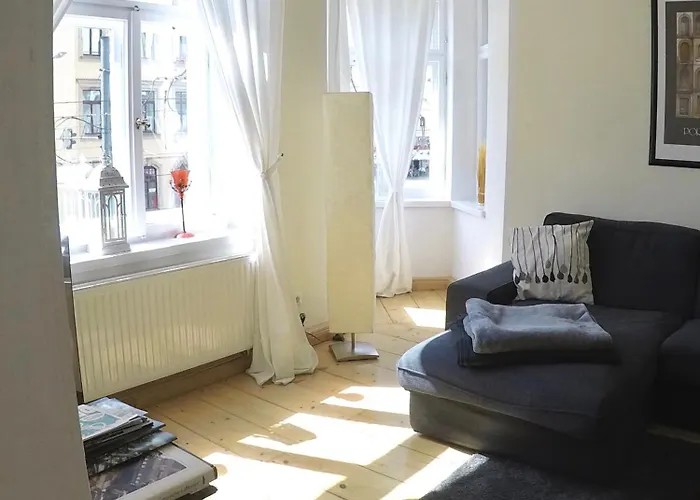 公寓 Stadtvilla Oscar 1 Og - Stilvoll Sanierte Altbauwohnung In Denkmalgeschuetzter Stadtvilla Nahe Elbradweg