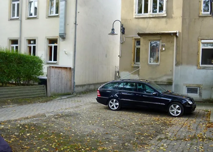 公寓 Stadtvilla Oscar 1 Og - Stilvoll Sanierte Altbauwohnung In Denkmalgeschuetzter Stadtvilla Nahe Elbradweg
