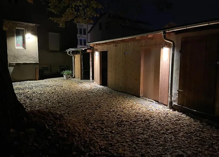 Stadtvilla Oscar 1 Og - Stilvoll Sanierte Altbauwohnung In Denkmalgeschuetzter Stadtvilla Nahe Elbradweg 公寓